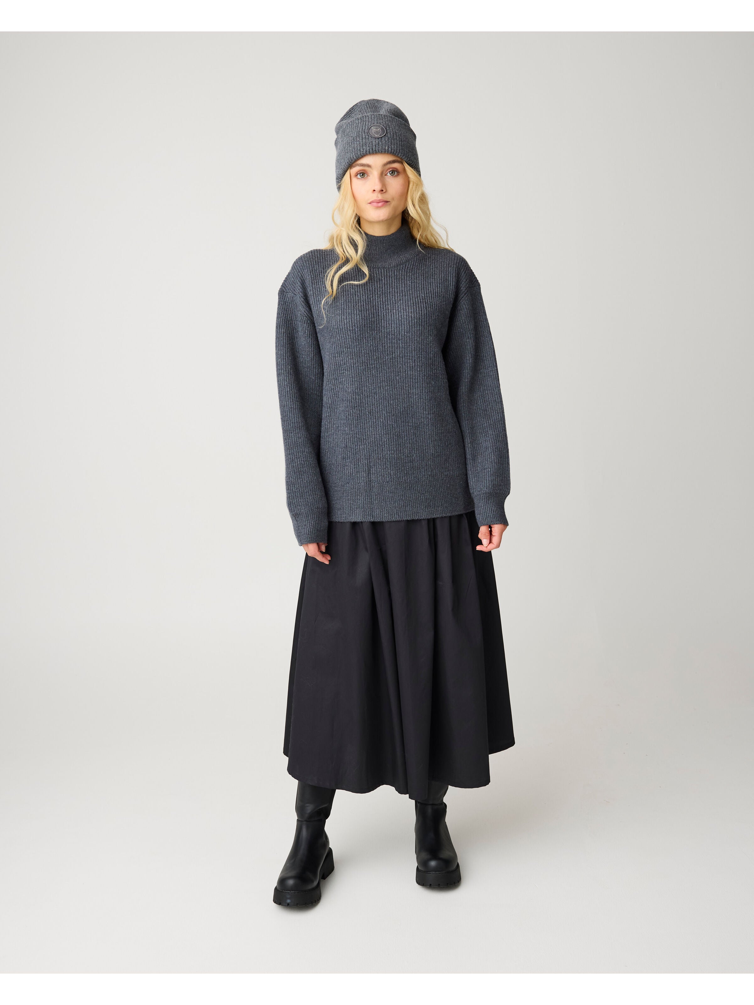 Langer Satin-Faltenrock aus Bio-Baumwolle