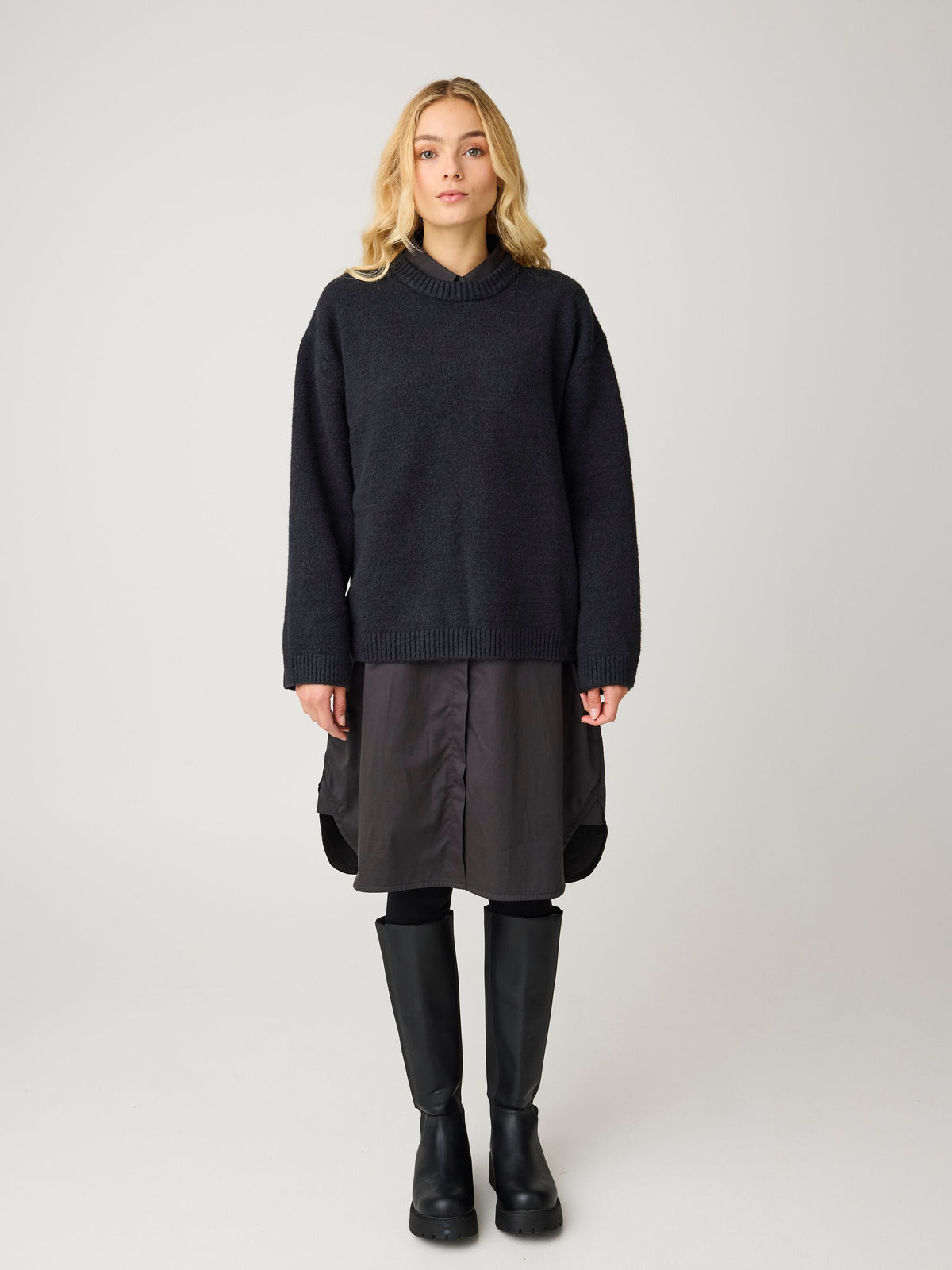 Soufflé Strickpullover mit Rundhalsausschnitt - Relaxed Fit - aus recyceltem Polyester