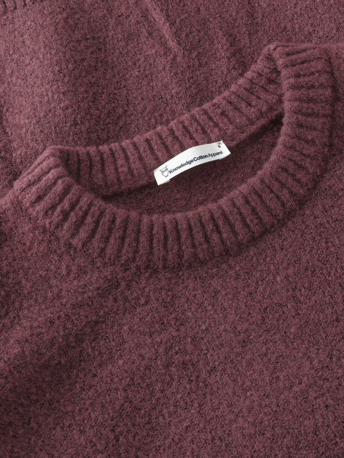 Soufflé Strickpullover mit Rundhalsausschnitt - Relaxed Fit - aus recyceltem Polyester