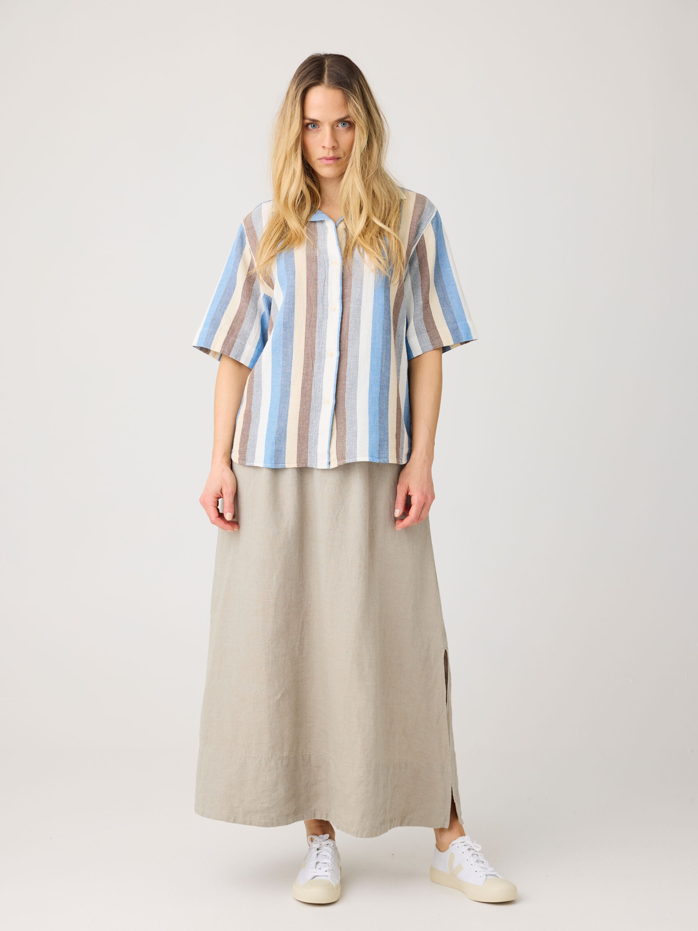 Lockere kurzarm Bluse mit Struktur aus Bio-Baumwolle