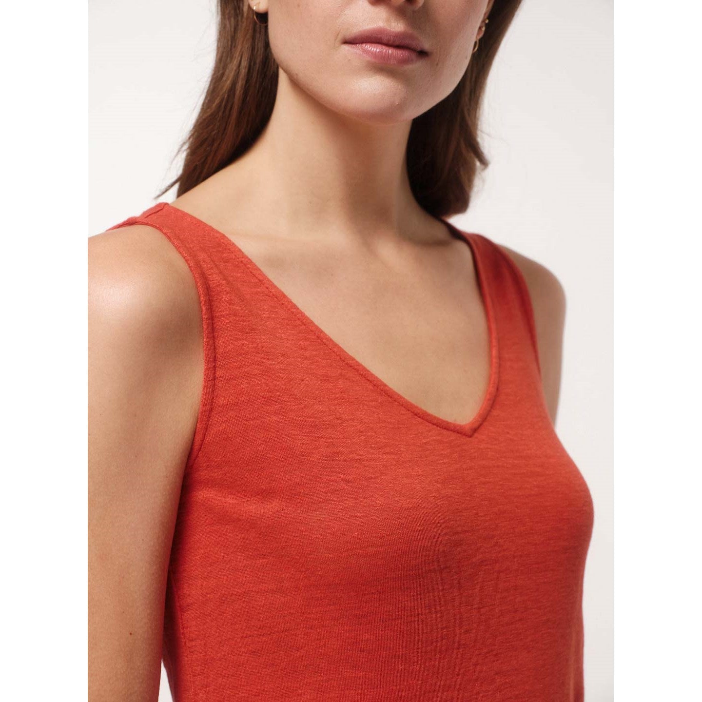 Tanktop mit V-Ausschnitt aus Bio-Leinen