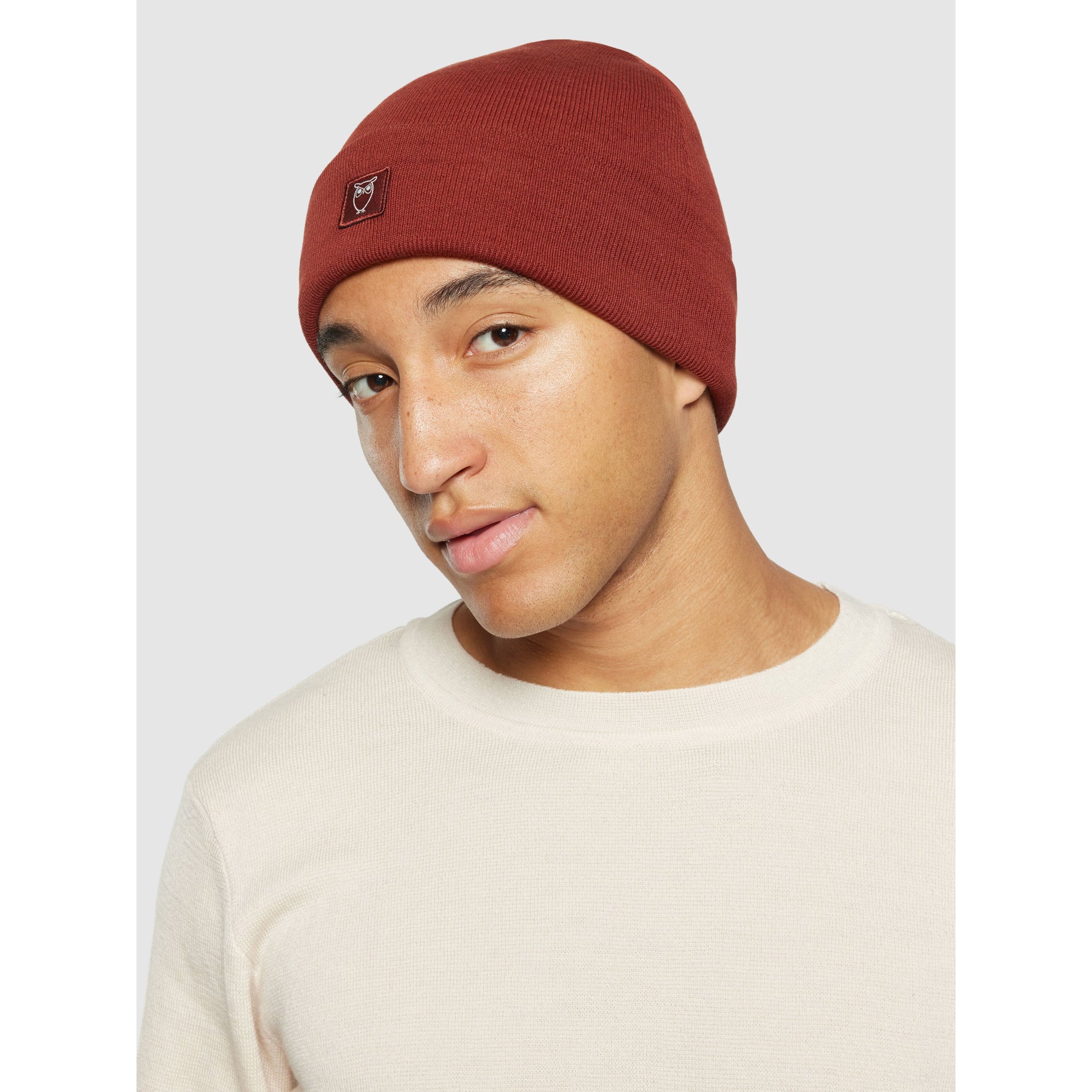 Strick-Beanie KNITTED RIB aus Bio-Baumwolle