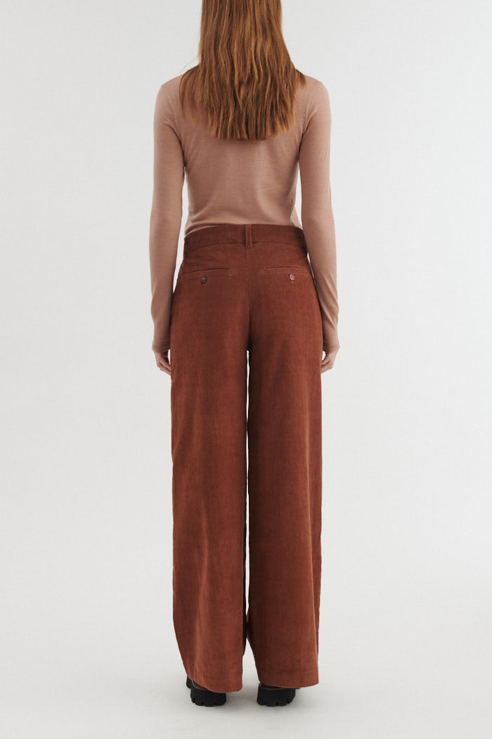 Cordhose MILLU mit weitem Bein aus Bio-Baumwolle