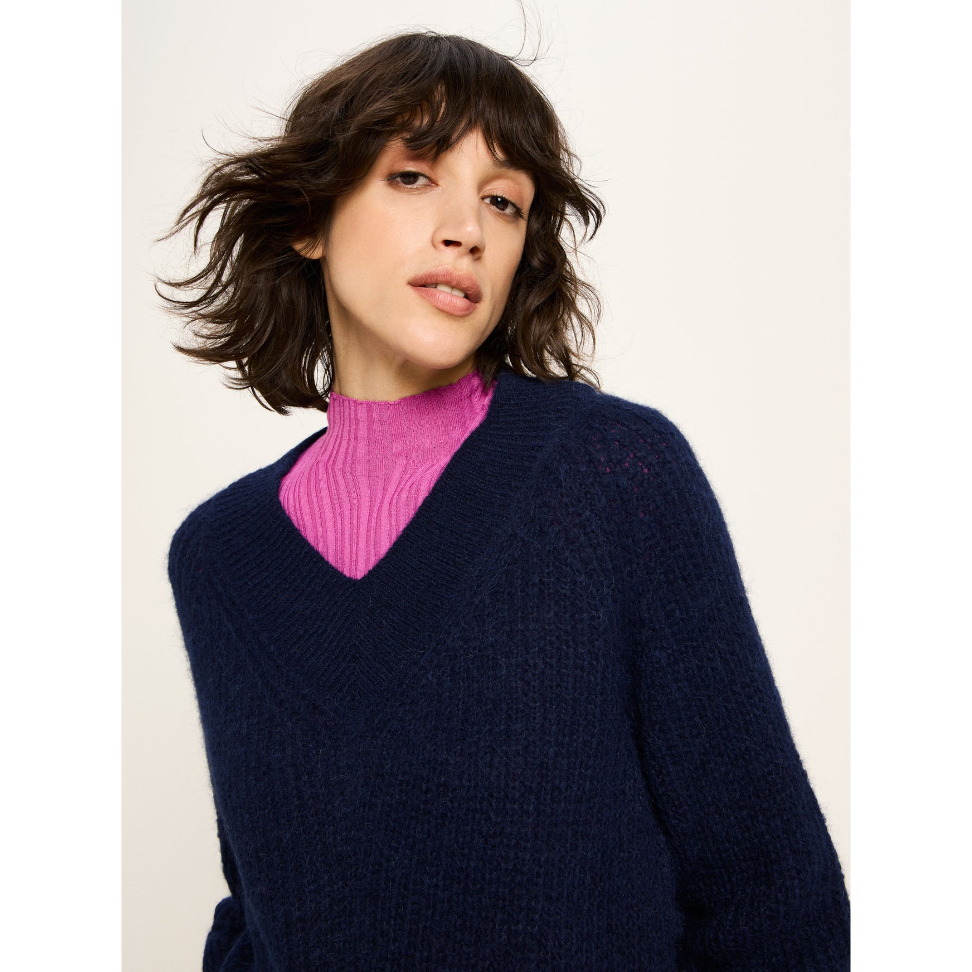 Pullover mit V-Ausschnitt aus Bio-Alpakawolle