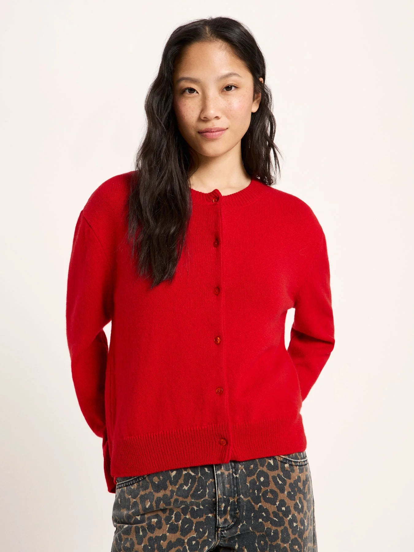 Boxy Strickjacke aus Bio-Schurwolle und Bio-Baumwolle (GOTS)