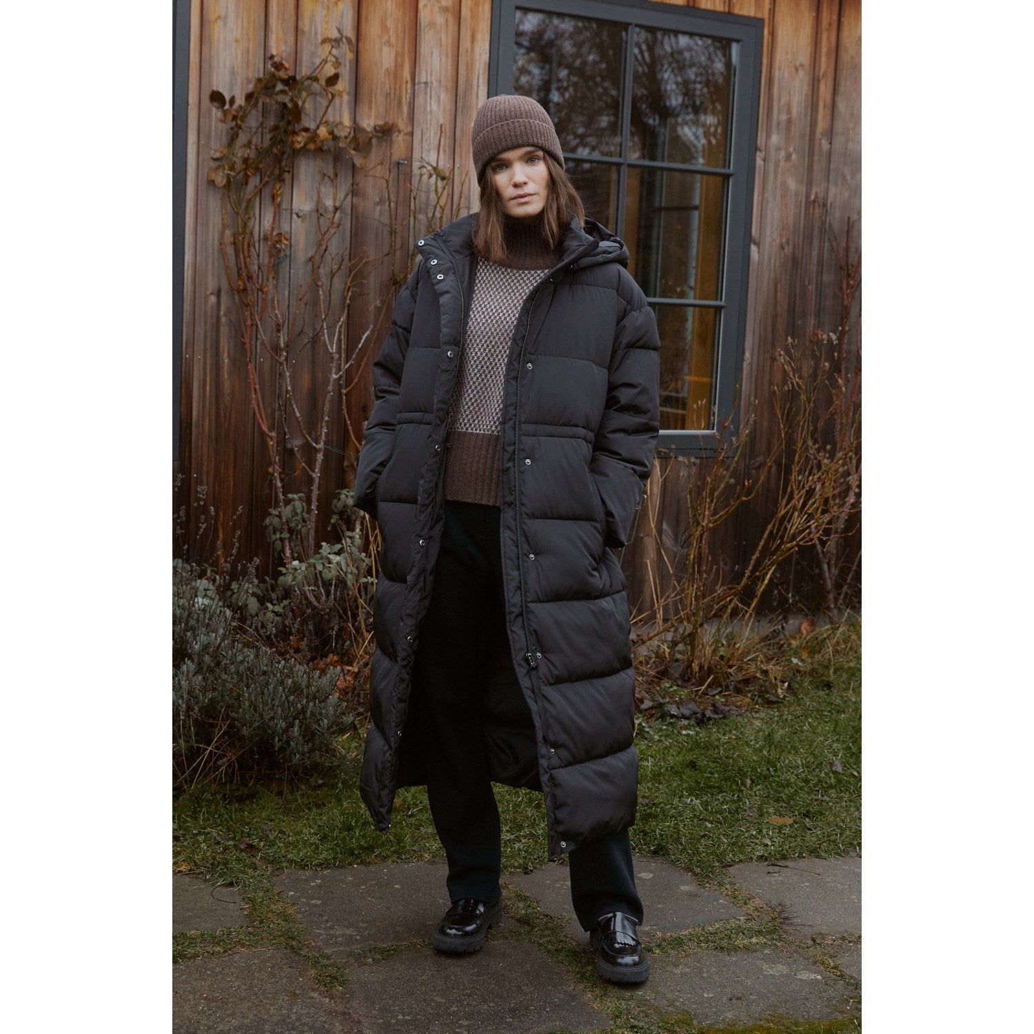 Extra langer Wintermantel DAGMAR aus recyceltem Polyester